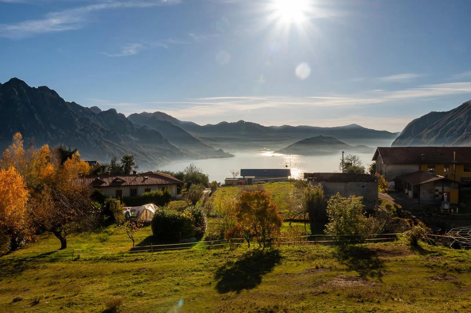 Italian Vacation Homes - Lakeview Heaven Retreat Esmate Italy